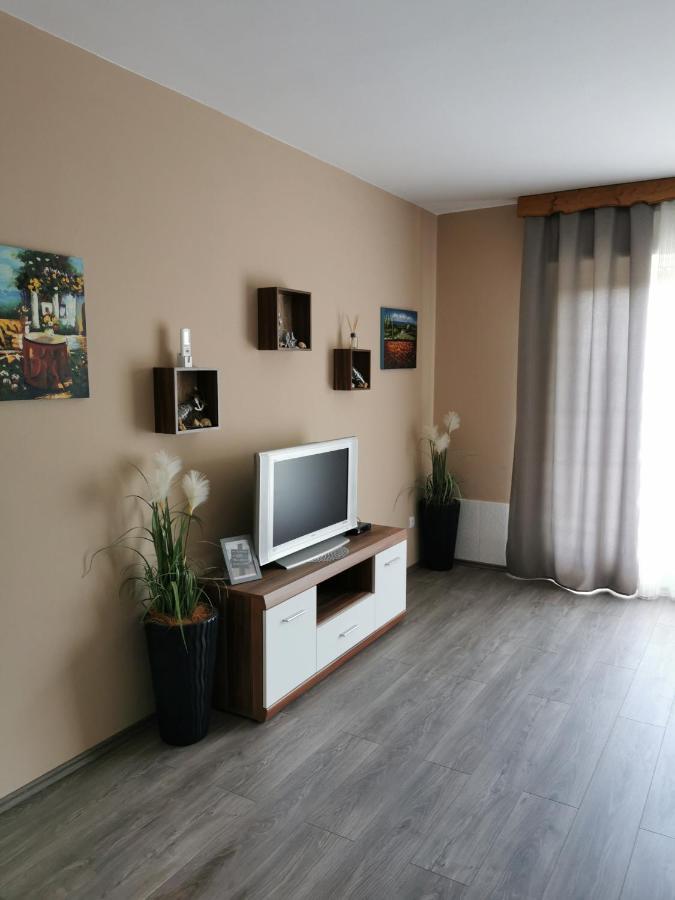 Apartments Penko ロヴラン エクステリア 写真